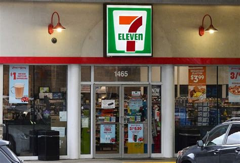 Enjoy rewards? You can earn points on every purchase with 7REWARDS, then redeem those points for FREE snacks and more. . 7 11 near me open